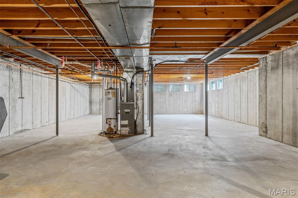 Royal pines 1 Condo First - Residential