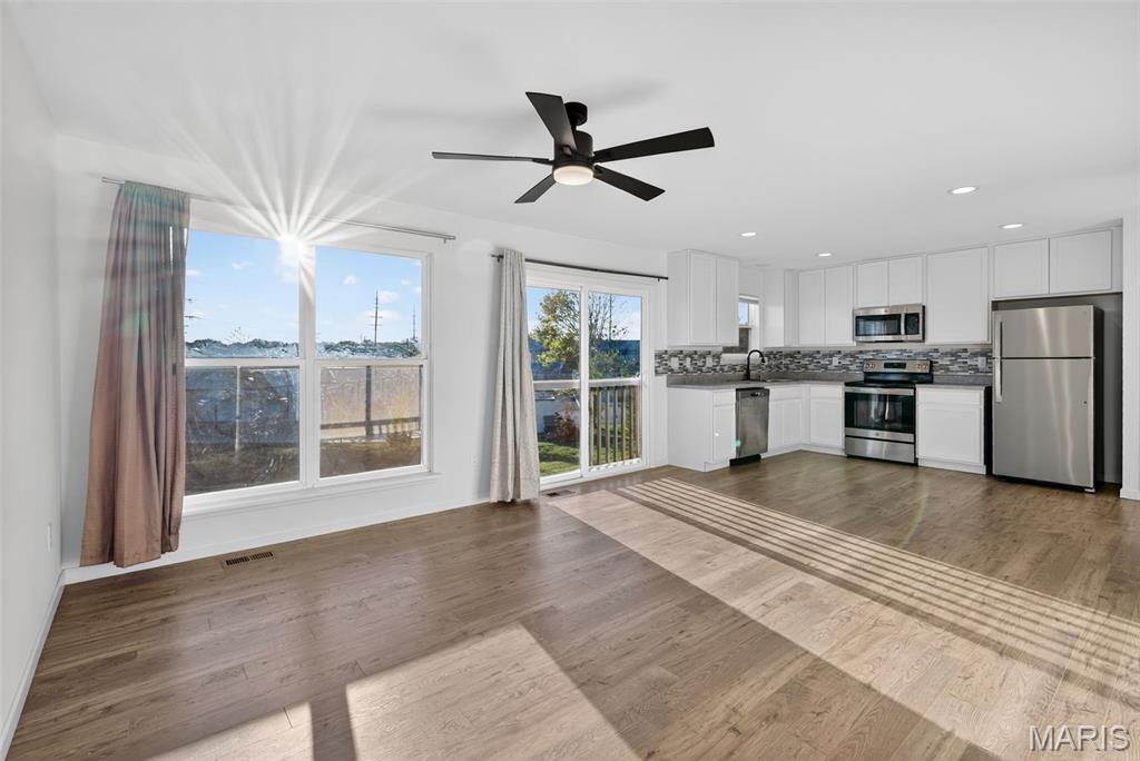 Deer Grove - Residential