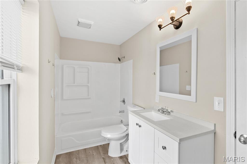 St Louis Commons Add - Residential