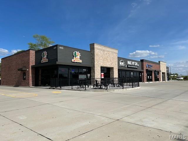 0000 - Commercial Lease