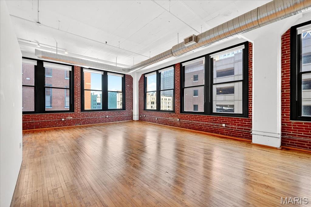 1010 Saint Charles Street 602