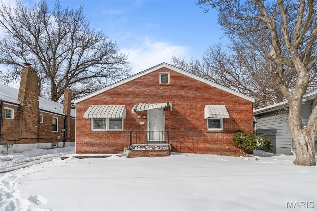 Photo of 5303 Hodiamont Avenue, St Louis, MO 63136 (MLS # 26029144)