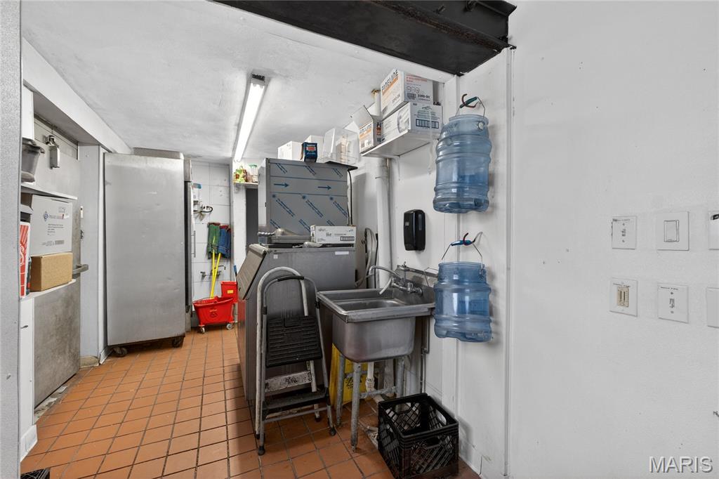 Gravois City Limits Park - Commercial Sale