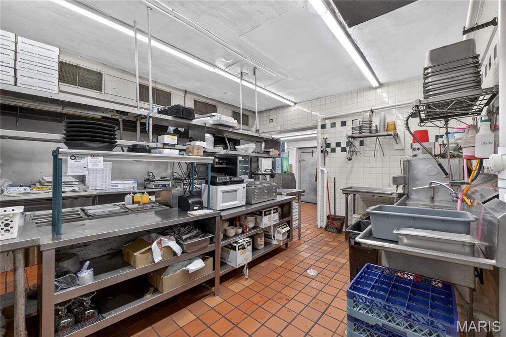 Gravois City Limits Park - Commercial Sale