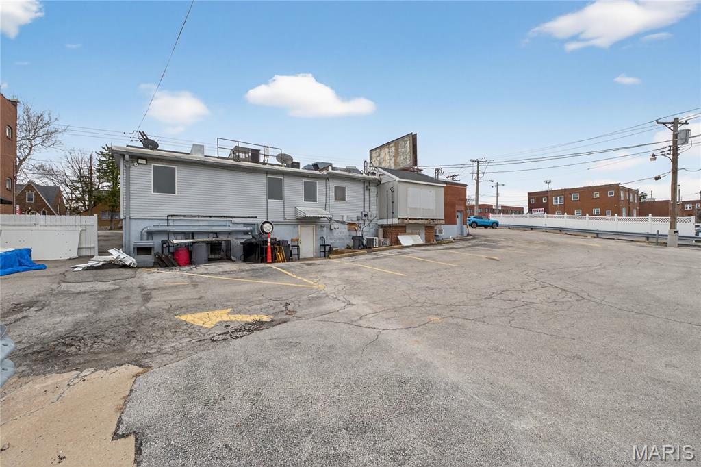 Gravois City Limits Park - Commercial Sale