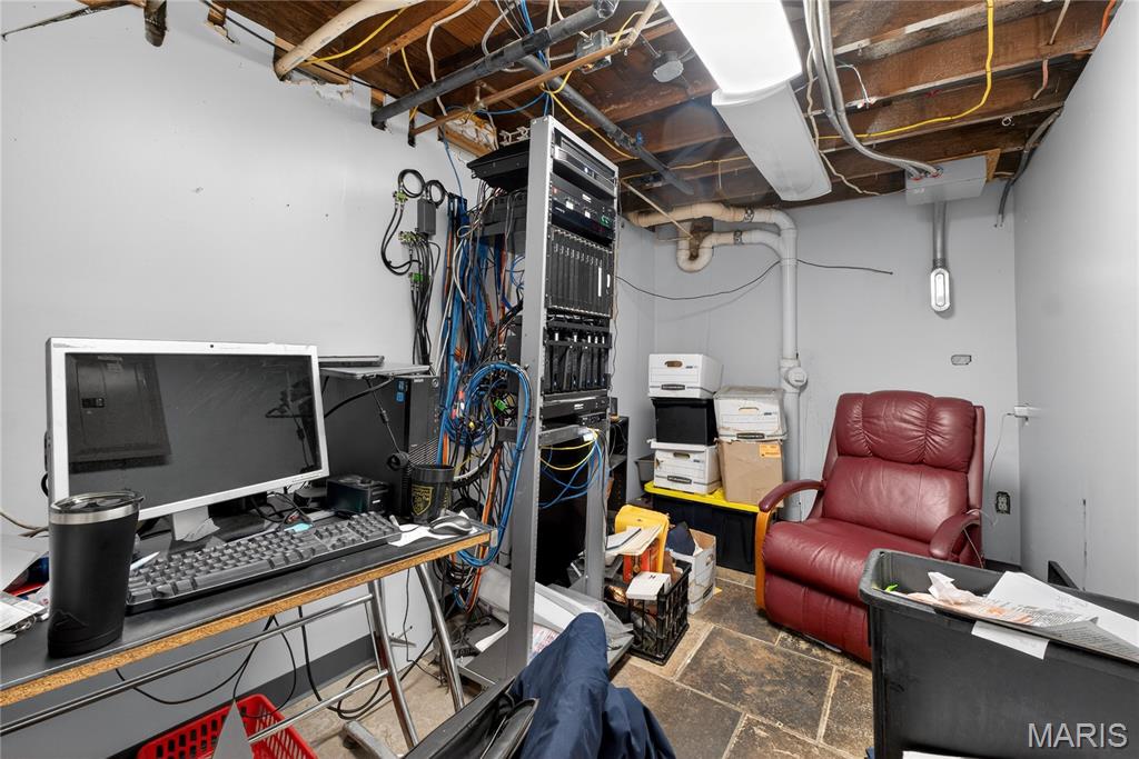 Gravois City Limits Park - Commercial Sale