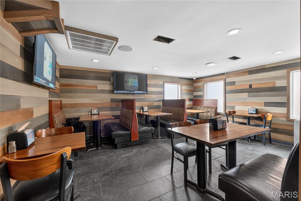 Gravois City Limits Park - Commercial Sale