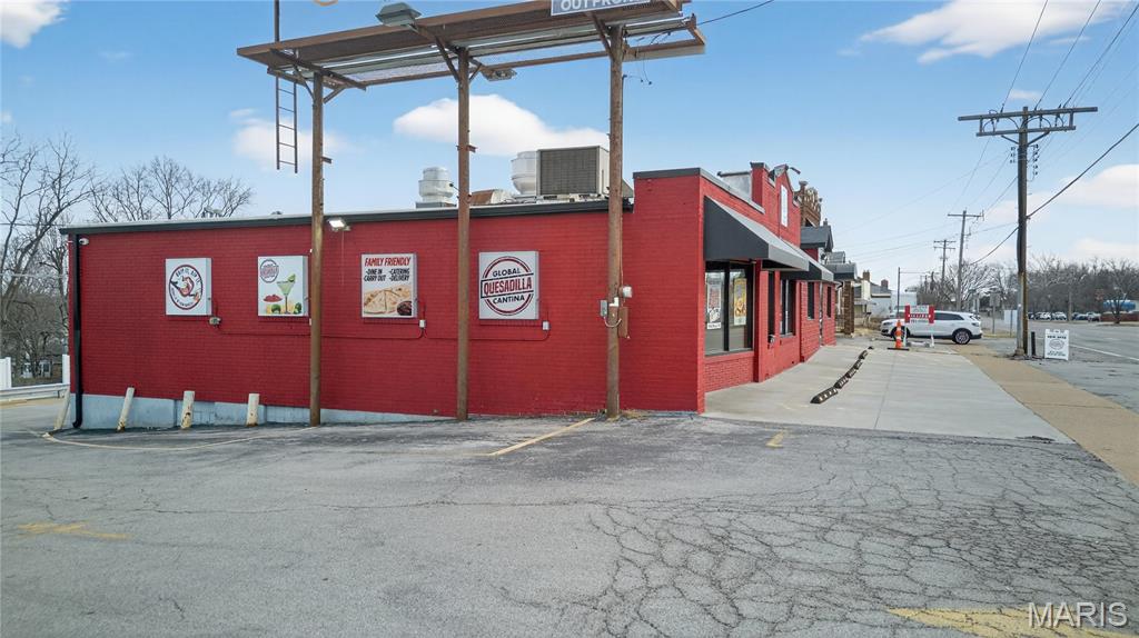 Gravois City Limits Park - Commercial Sale