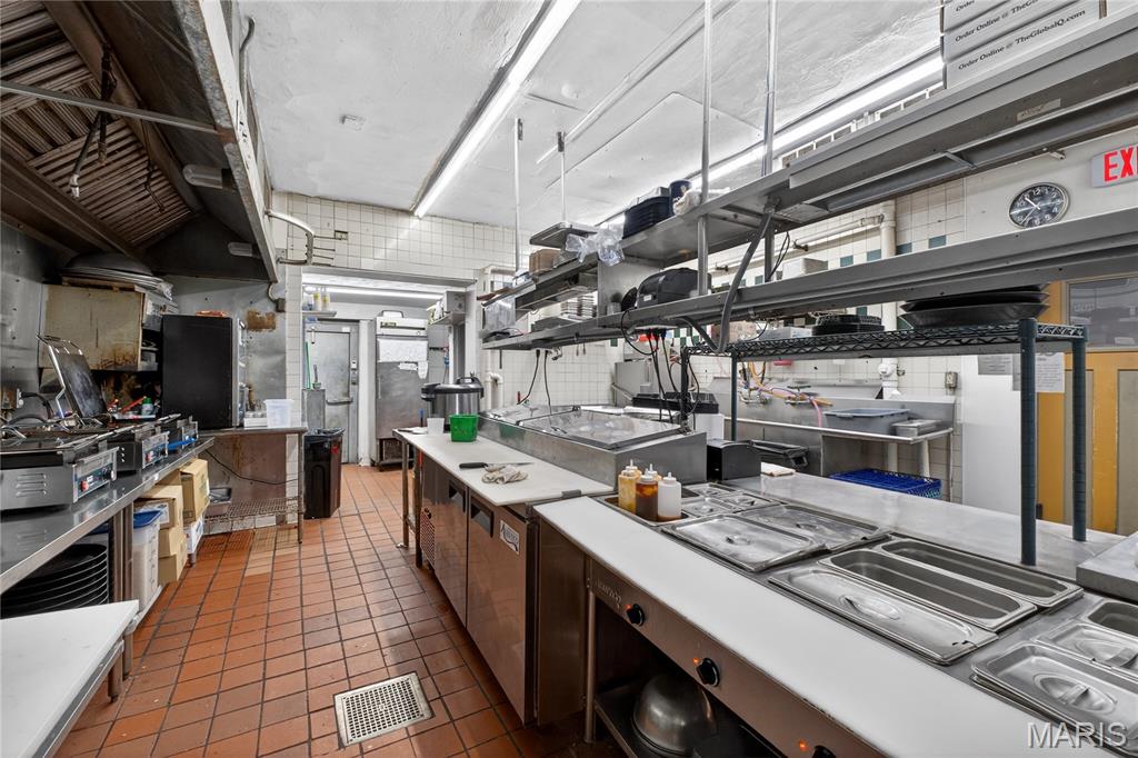 Gravois City Limits Park - Commercial Sale