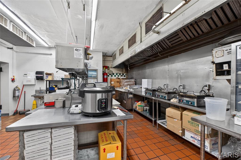 Gravois City Limits Park - Commercial Sale