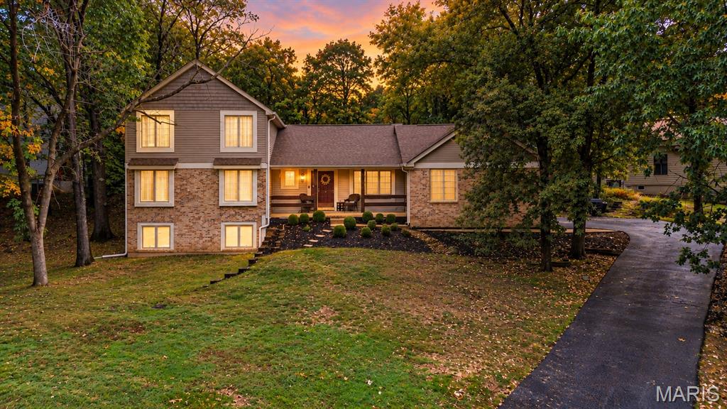 428 Sundowner Ridge Court