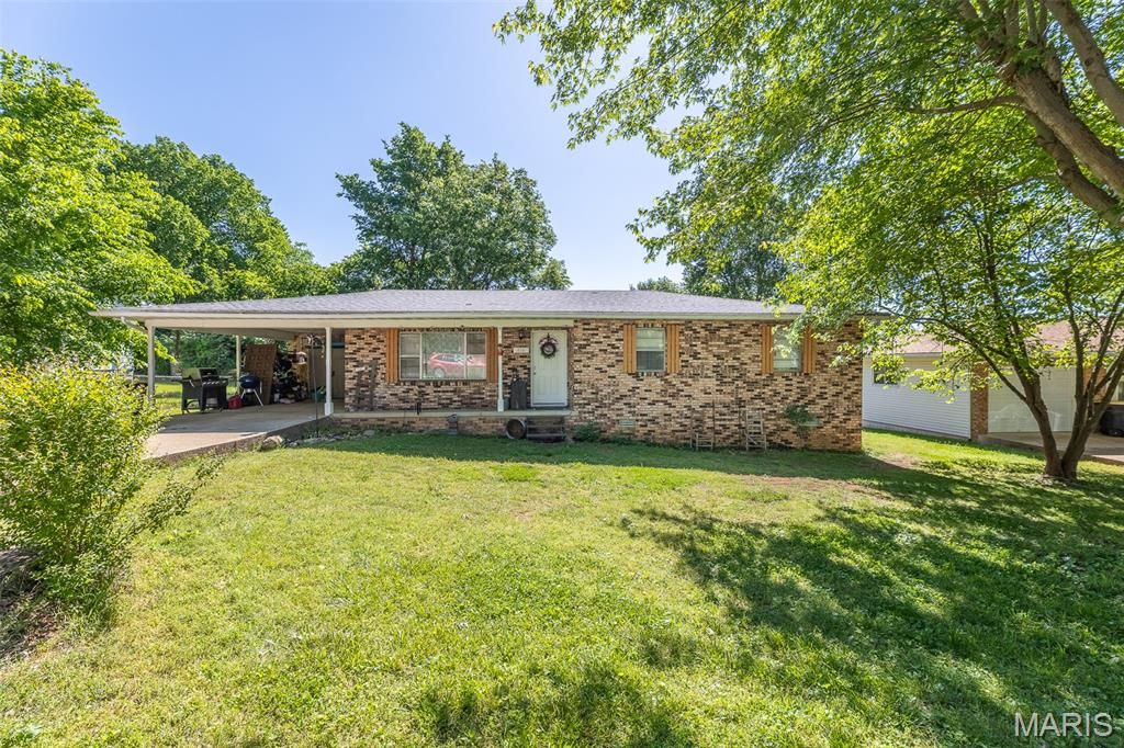 Photo of 406 Miller Street, Doniphan, MO 63935 (MLS # 26029129)