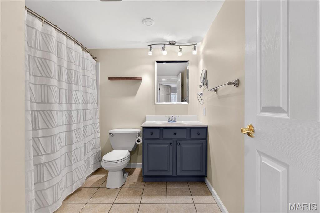 Geyer Place Condo - Residential