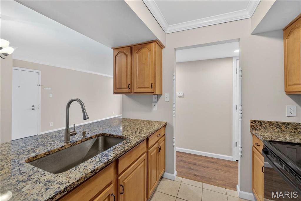 Geyer Place Condo - Residential