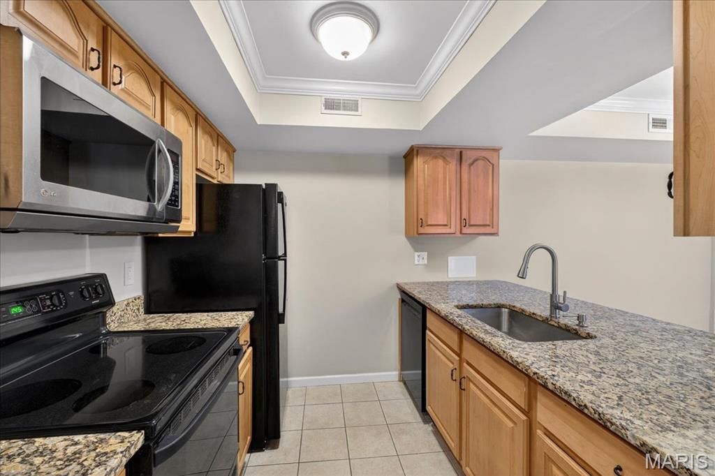 Geyer Place Condo - Residential