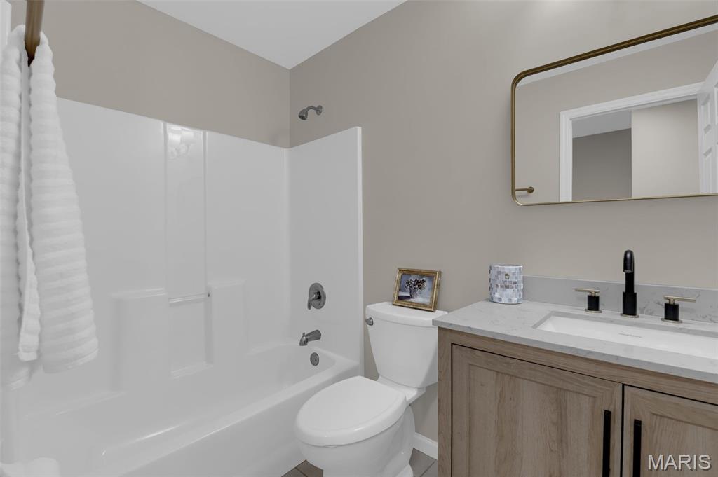 Stable Ridge Manor - Residential