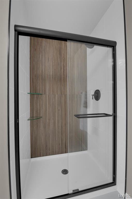 Stable Ridge Manor - Residential