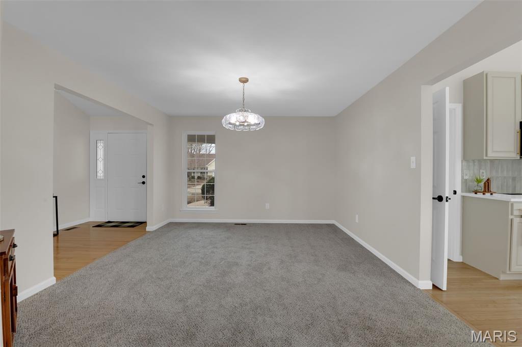 Stable Ridge Manor - Residential