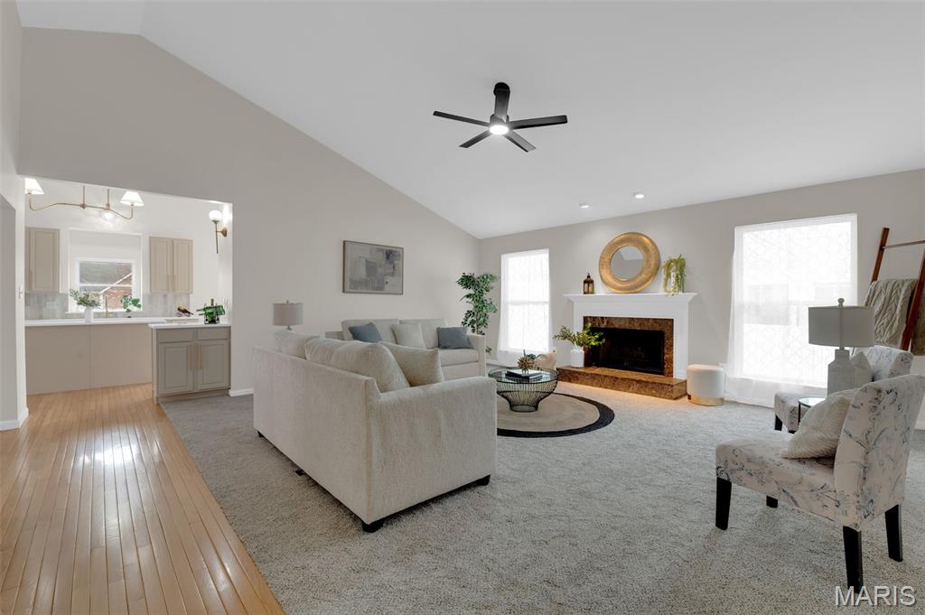 Stable Ridge Manor - Residential