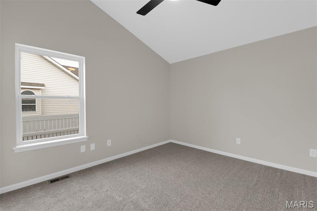 Stable Ridge Manor - Residential