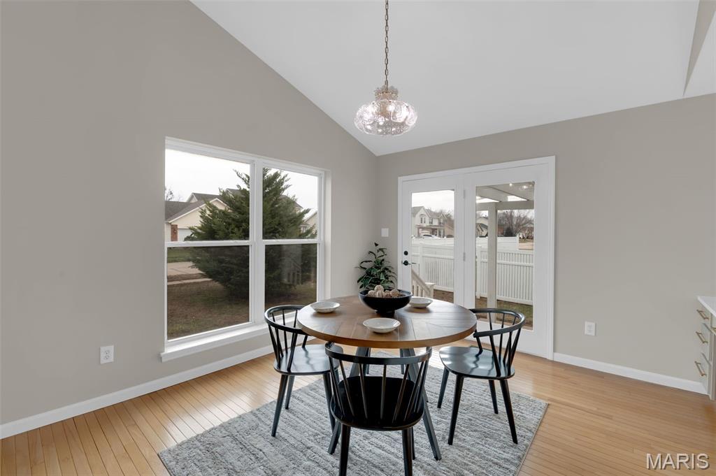 Stable Ridge Manor - Residential