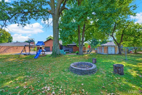 Tiny photo for 2023 Westbrook Lane, Overland, MO 63114 (MLS # 26058454)