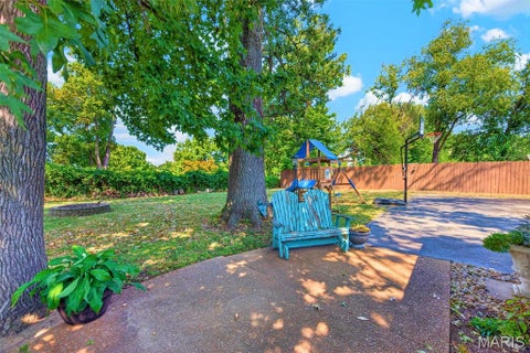 Tiny photo for 2023 Westbrook Lane, Overland, MO 63114 (MLS # 26058454)