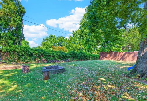Tiny photo for 2023 Westbrook Lane, Overland, MO 63114 (MLS # 26058454)