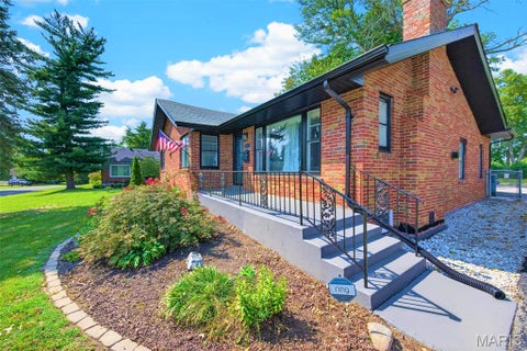 Tiny photo for 2023 Westbrook Lane, Overland, MO 63114 (MLS # 26058454)