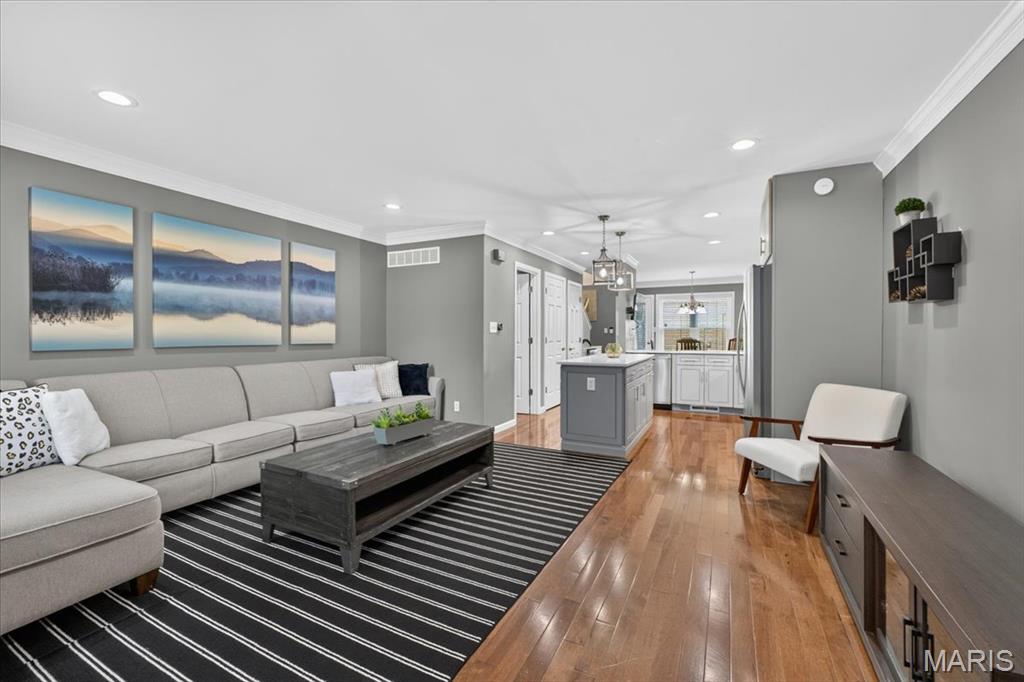 407 W Jefferson Avenue