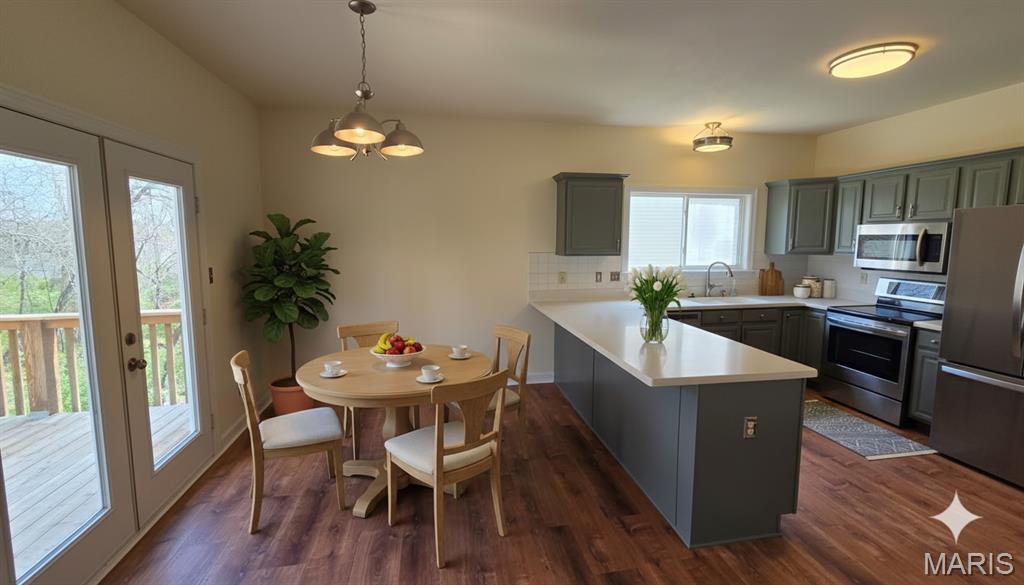 Turnberry Place II - Residential