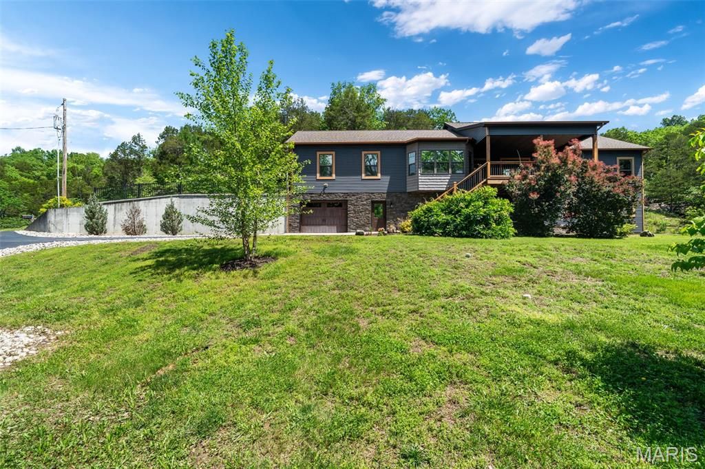 Photo of 7 Seclusion, Festus, MO 63028 (MLS # 26025121)