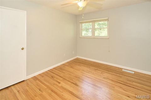 Tiny photo for 449 Wildwood Parkway, Ballwin, MO 63011 (MLS # 25067106)