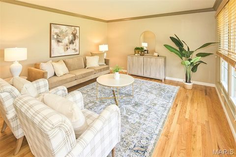 Tiny photo for 449 Wildwood Parkway, Ballwin, MO 63011 (MLS # 25067106)