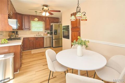 Tiny photo for 449 Wildwood Parkway, Ballwin, MO 63011 (MLS # 25067106)