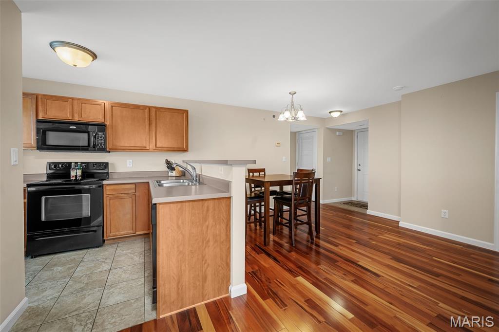 Springhurst Terrace #9 - Residential