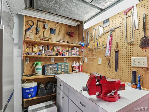 Tiny photo for 1015 Easy Street, Palmyra, MO 63461 (MLS # 26058466)