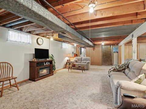 Tiny photo for 1015 Easy Street, Palmyra, MO 63461 (MLS # 26058466)