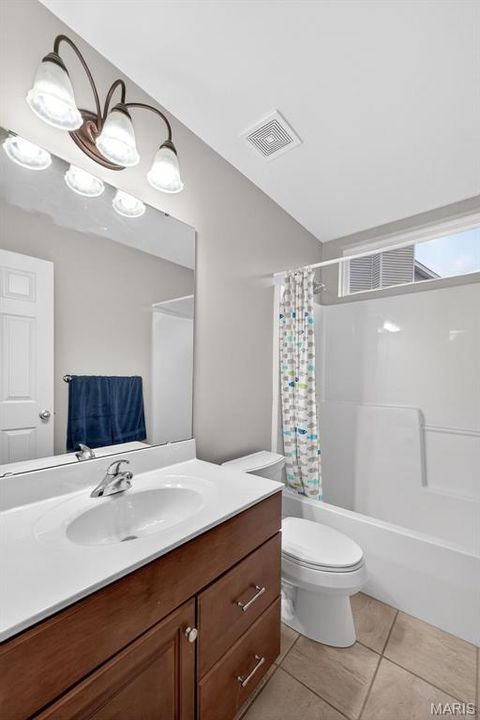 Tiny photo for 32 Carlton Lake Court, Wentzville, MO 63385 (MLS # 25077474)