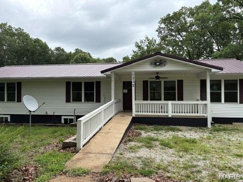 Photo of 1232 W Springfield Road, St Clair, MO 63077 (MLS # 26045546)