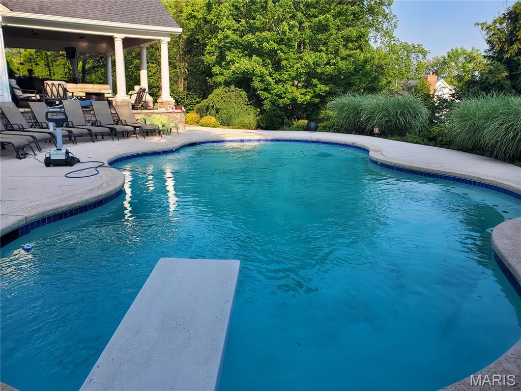 16432 Farmers Mill Lane