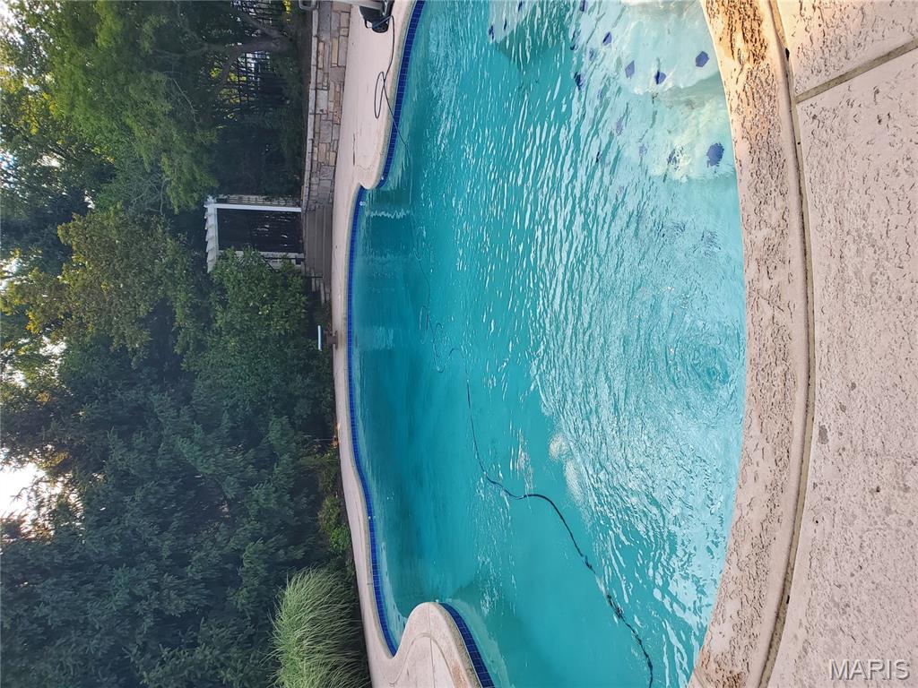 16432 Farmers Mill Lane