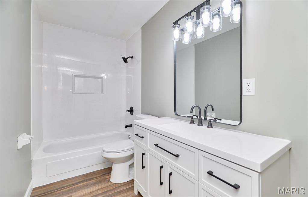 3523 E Four Ridge Road