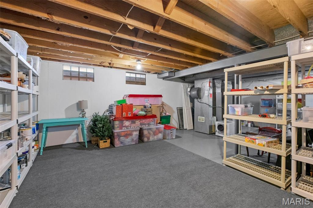 Creve Coeur, Missouri 63141, United States, 4 Bedrooms Bedrooms, ,4 BathroomsBathrooms,Residential,Pending,166414