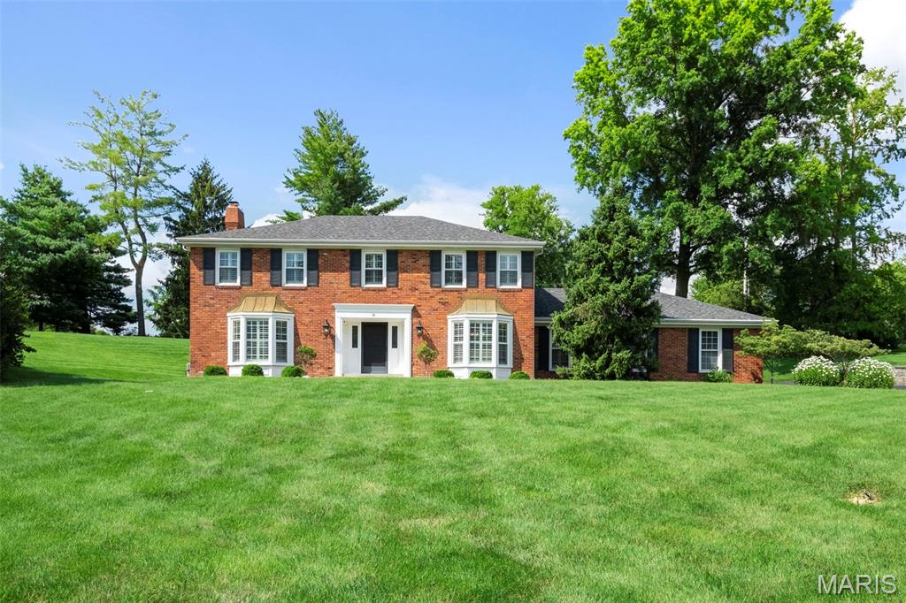 Creve Coeur, Missouri 63141, United States, 4 Bedrooms Bedrooms, ,4 BathroomsBathrooms,Residential,Pending,166414