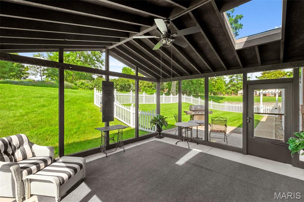 Creve Coeur, Missouri 63141, United States, 4 Bedrooms Bedrooms, ,4 BathroomsBathrooms,Residential,Pending,166414