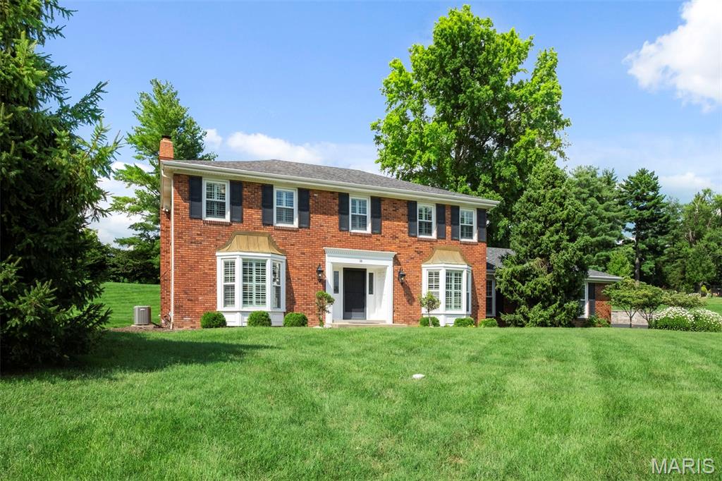 Creve Coeur, Missouri 63141, United States, 4 Bedrooms Bedrooms, ,4 BathroomsBathrooms,Residential,Pending,166414