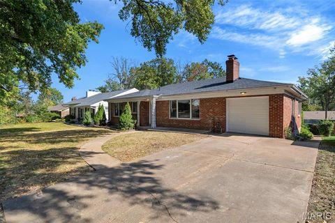 Tiny photo for 946 Abbeville Drive, St Louis, MO 63130 (MLS # 25070286)