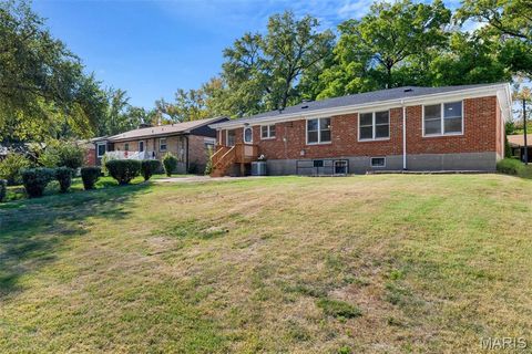 Tiny photo for 946 Abbeville Drive, St Louis, MO 63130 (MLS # 25070286)