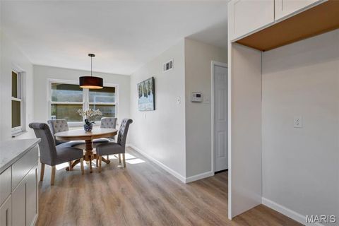 Tiny photo for 946 Abbeville Drive, St Louis, MO 63130 (MLS # 25070286)
